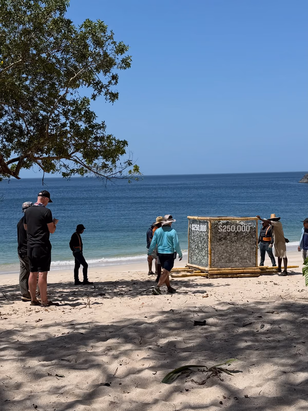 Survive 30 Days On An Island With Your Ex BTS 3